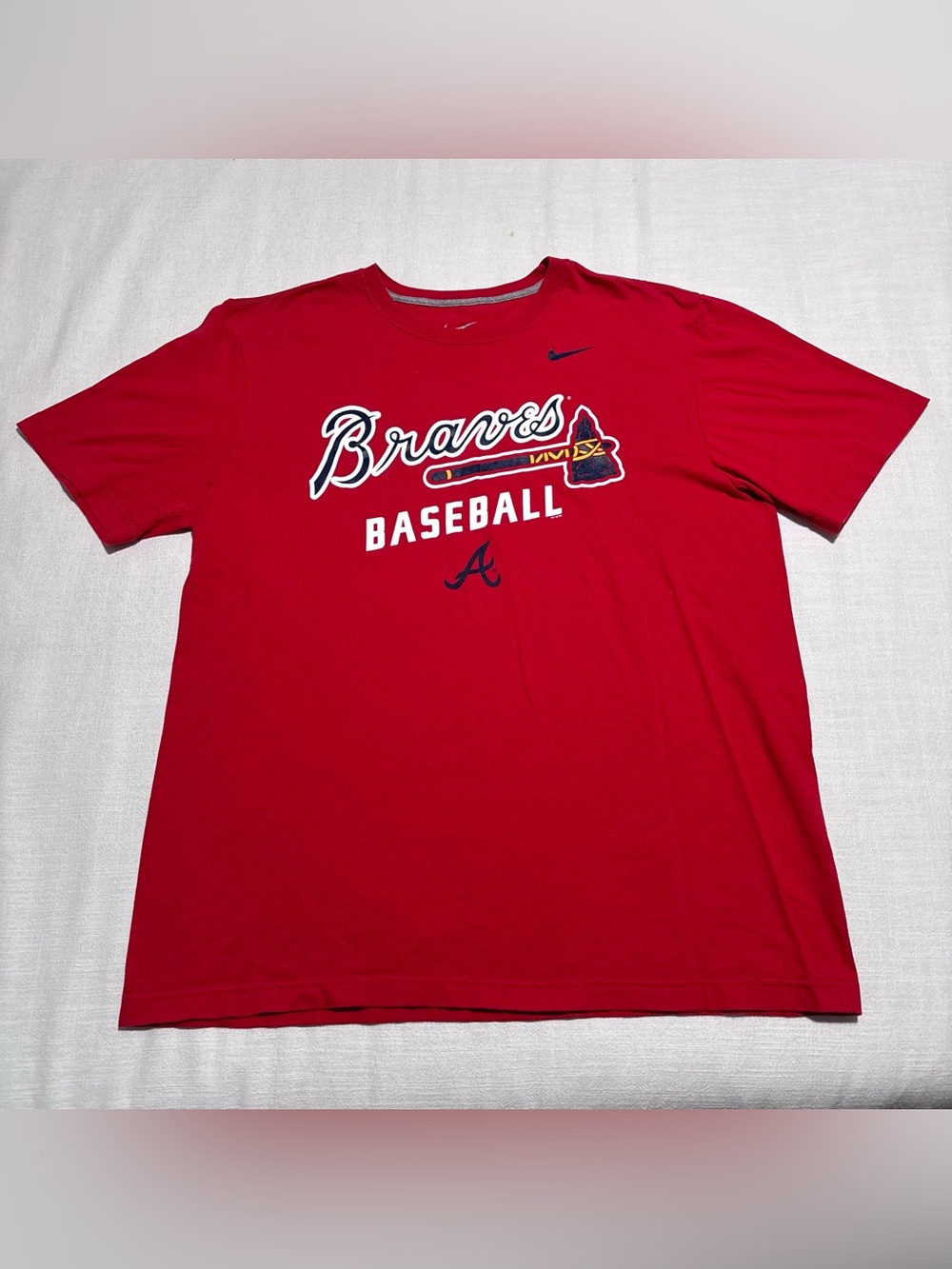 Men’s Nike Atlanta Braves Baseball Tee | Red | Size XL | Regular Fit